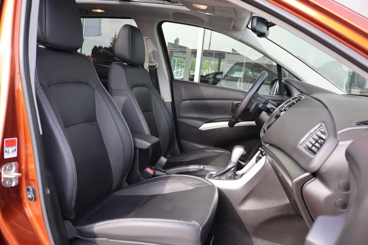 1.0 Boosterjet 112pk High Executive | Trekhaak | Leder | Camera | Panoramadak | Adaptive Cruise