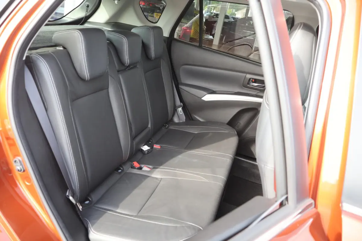 1.0 Boosterjet 112pk High Executive | Trekhaak | Leder | Camera | Panoramadak | Adaptive Cruise