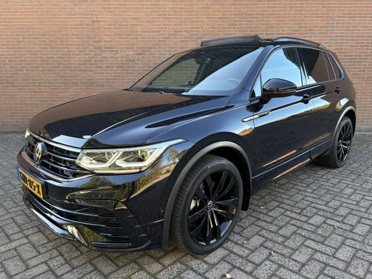 2.0 TSI 4Motion R-Line / Panorama