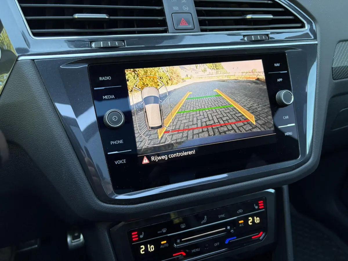2.0 TSI 4Motion R-Line / Panorama