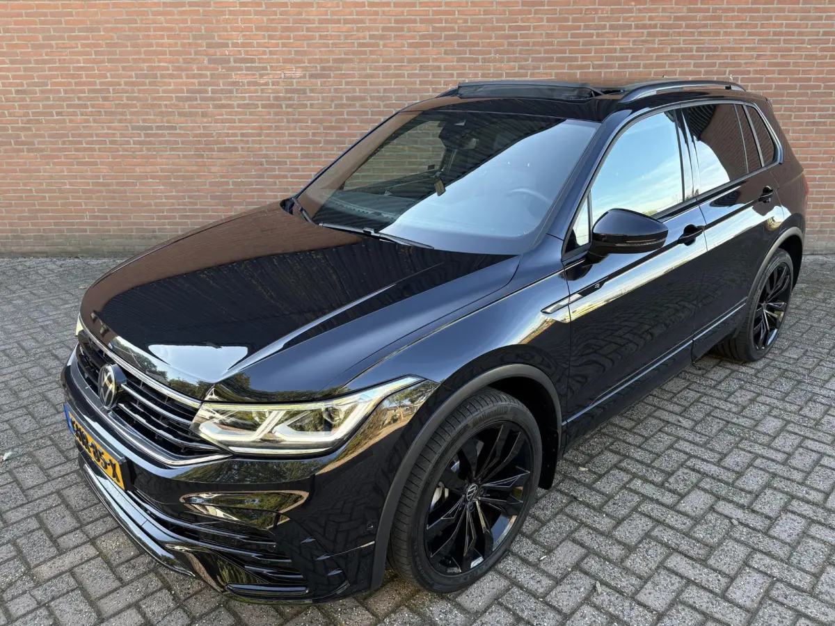 2.0 TSI 4Motion R-Line / Panorama
