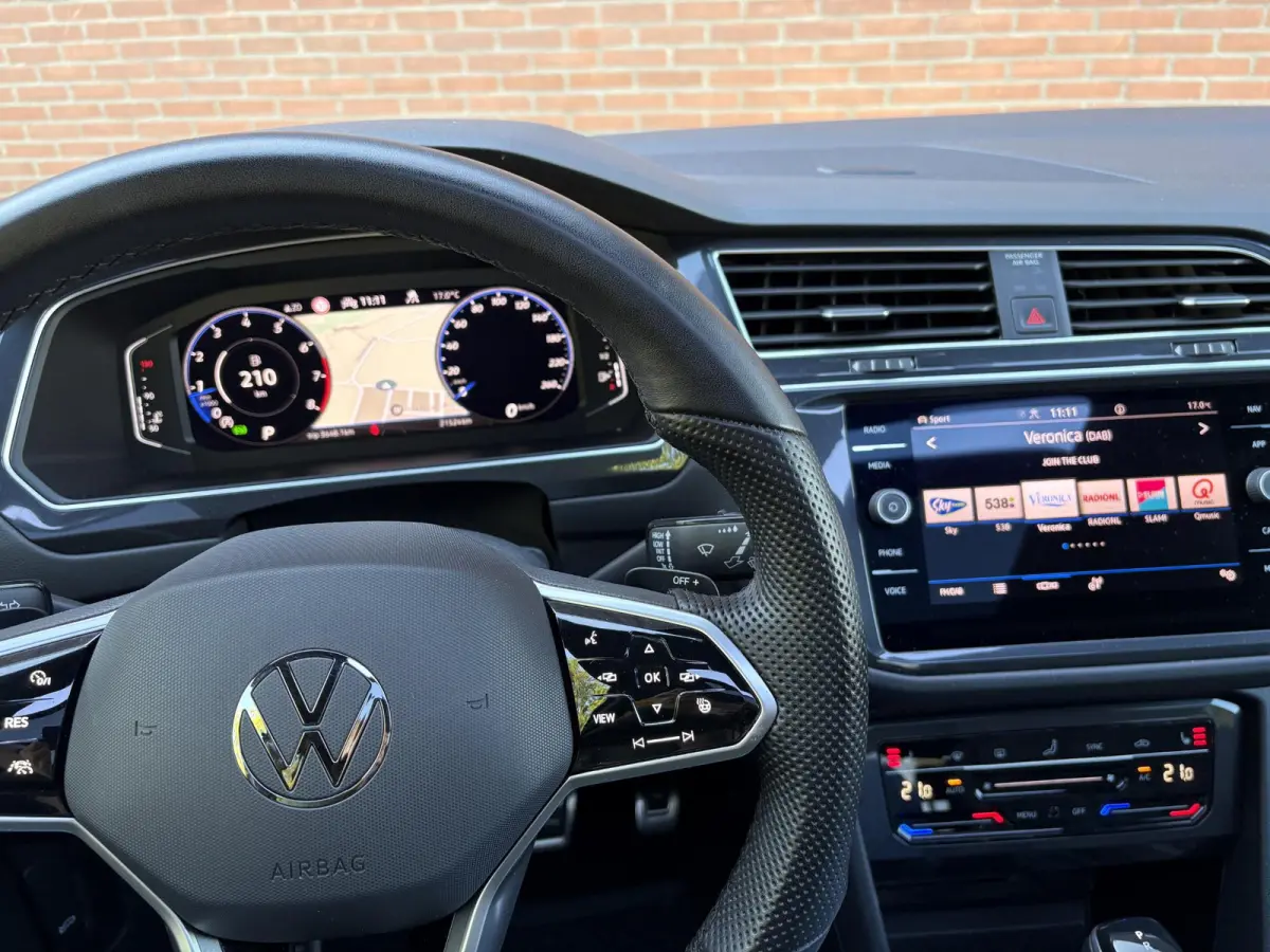 2.0 TSI 4Motion R-Line / Panorama