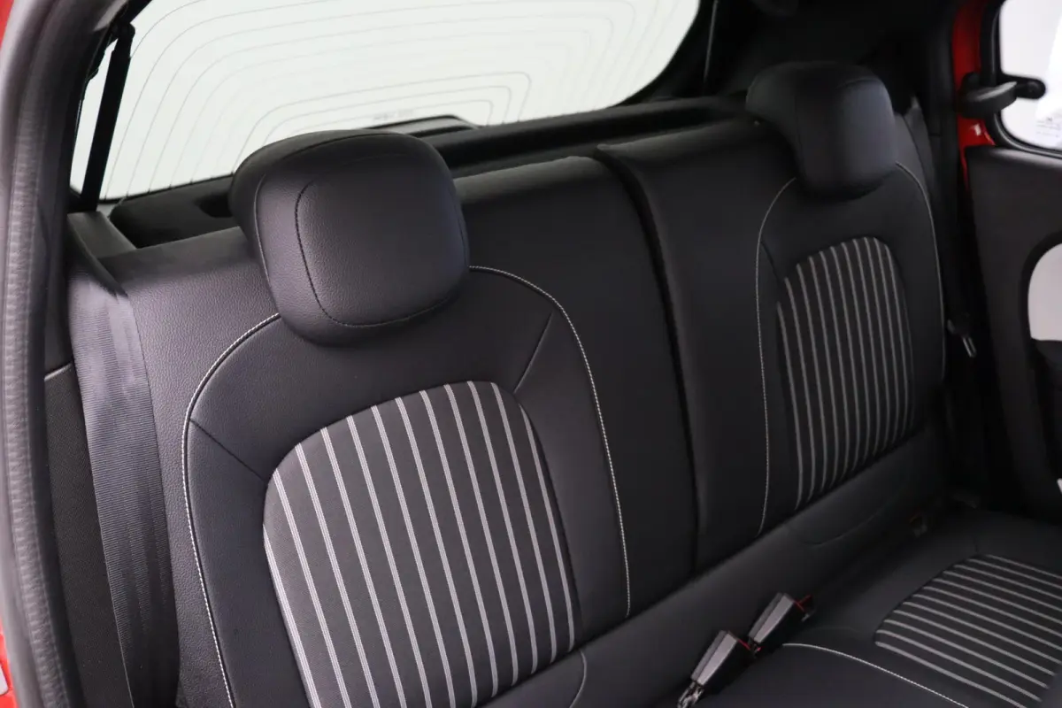 Z.E. R80 Techno | 89% SOH | Stoelverwarming | Navigatiesysteem | Apple Carplay Android Auto | Lichtmetalen velgen | Achteruitrijcamera |