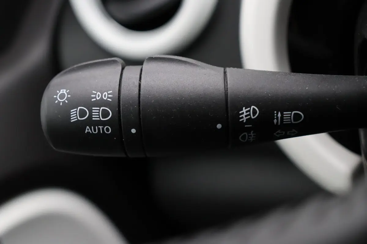 Z.E. R80 Techno | 89% SOH | Stoelverwarming | Navigatiesysteem | Apple Carplay Android Auto | Lichtmetalen velgen | Achteruitrijcamera |