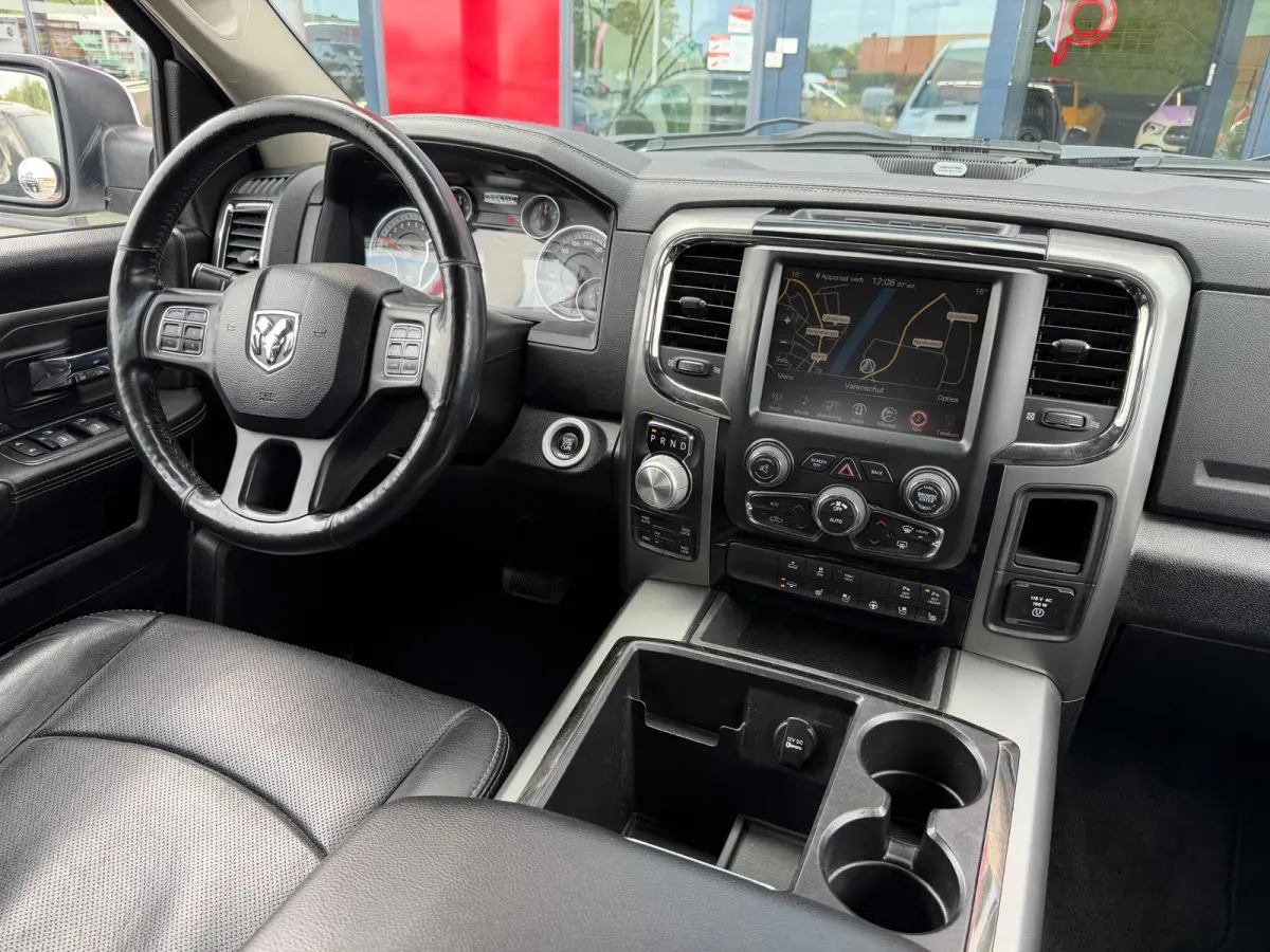 1500 5.7 V8 Quad Cab 6'4 | Panorama | Camera | Stoel ventilatie verwarming | Keyles | Elektrische stoelen |