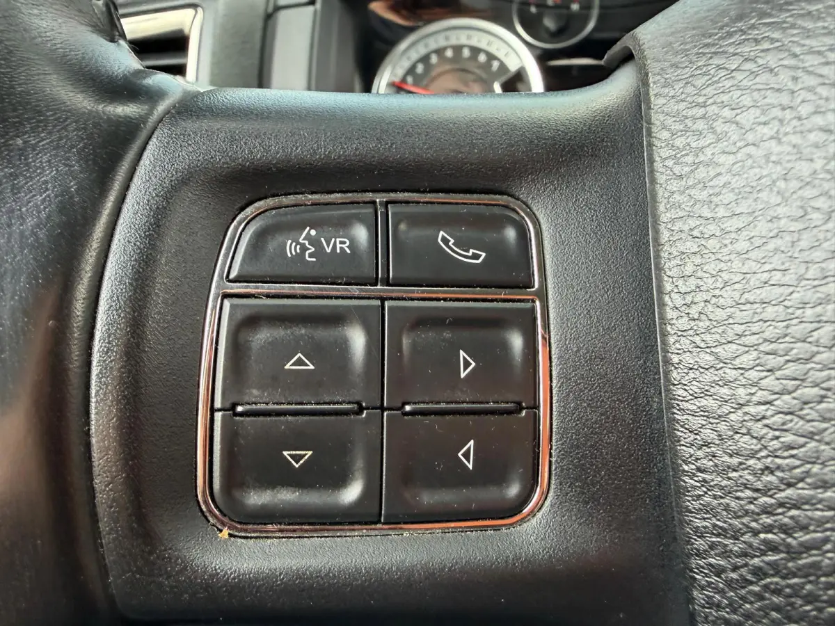 1500 5.7 V8 Quad Cab 6'4 | Panorama | Camera | Stoel ventilatie verwarming | Keyles | Elektrische stoelen |