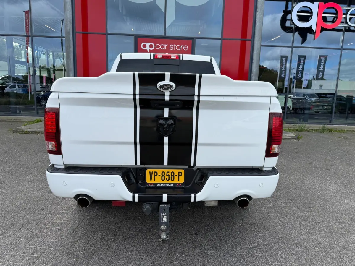 1500 5.7 V8 Quad Cab 6'4 | Panorama | Camera | Stoel ventilatie verwarming | Keyles | Elektrische stoelen |