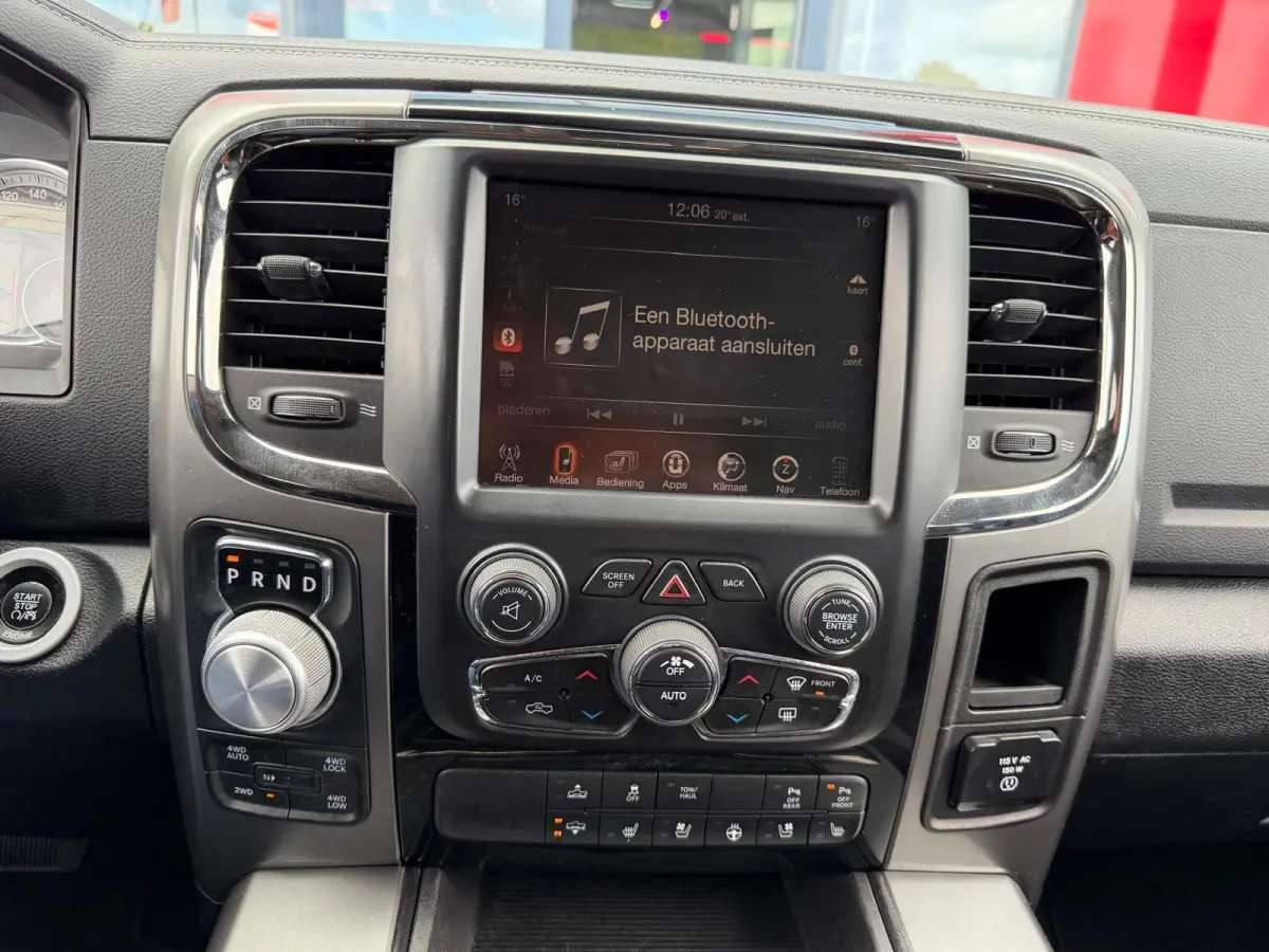 1500 5.7 V8 Quad Cab 6'4 | Panorama | Camera | Stoel ventilatie verwarming | Keyles | Elektrische stoelen |