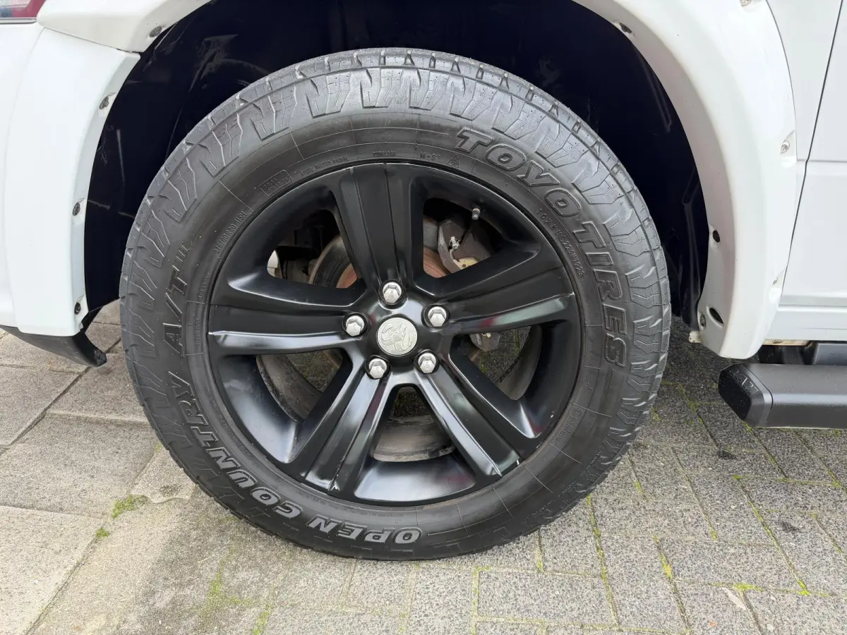 1500 5.7 V8 Quad Cab 6'4 | Panorama | Camera | Stoel ventilatie verwarming | Keyles | Elektrische stoelen |