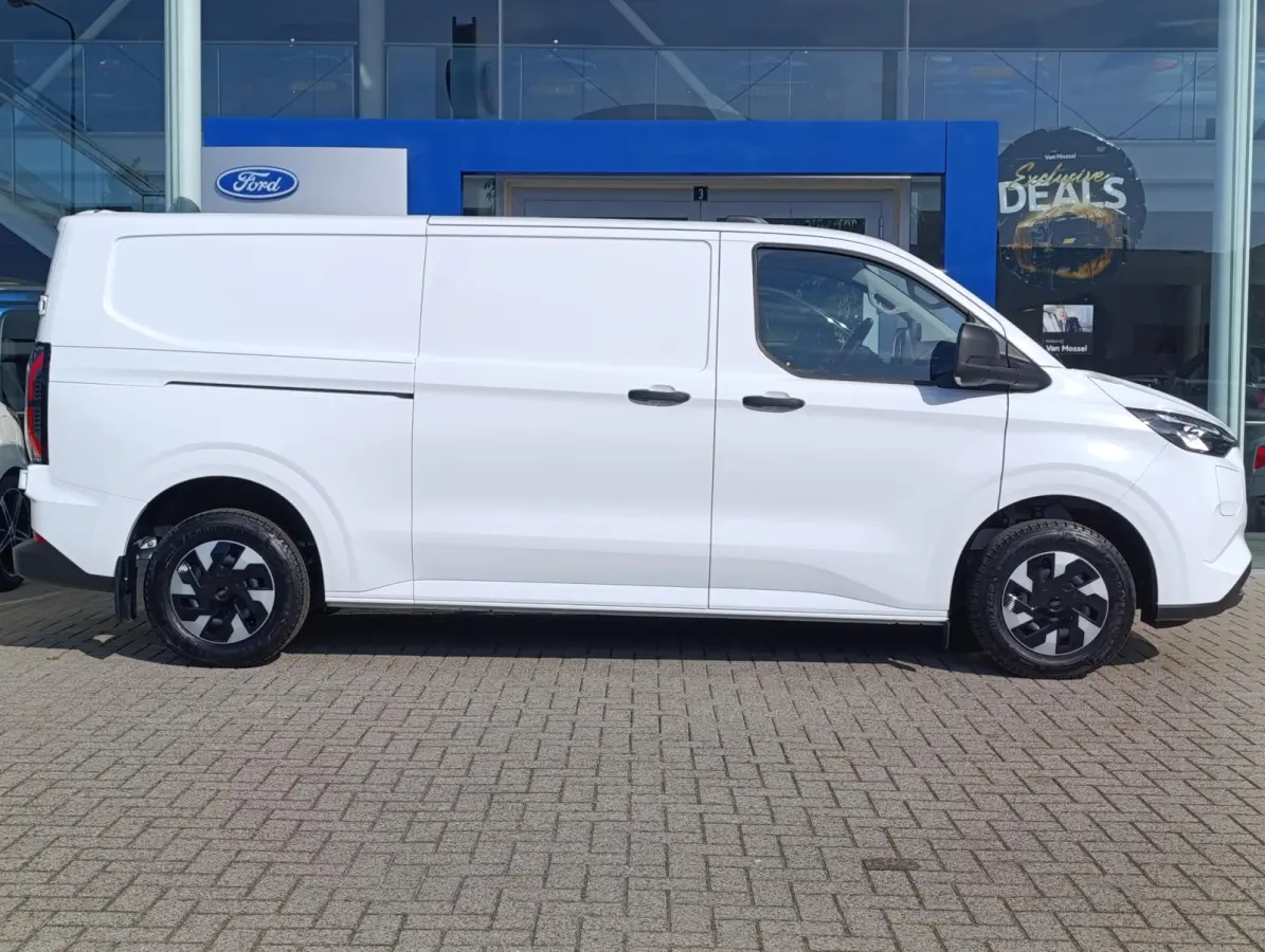 Cust. 340 L2H1 Trend 71 kWh | VOORRAAD! | Vehicle Integration System | LED Laadruimteverlichting | Laadvloerbescherming | Bekleding zijwand en achterdeuren
