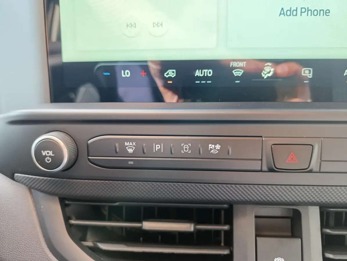 Cust. 340 L2H1 Trend 71 kWh | VOORRAAD! | Vehicle Integration System | LED Laadruimteverlichting | Laadvloerbescherming | Bekleding zijwand en achterdeuren