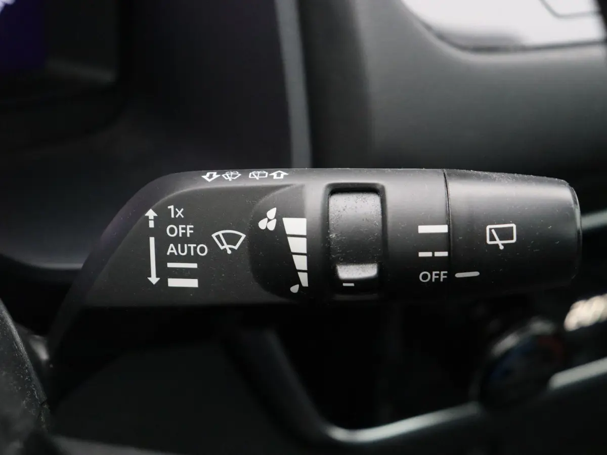 1.5 e-Power N-Connecta | Rondomzicht Camera | Climate control |  Adaptieve cruise control | Navigatie | Panoramadak | Automatisch groot licht | Dab-radio |