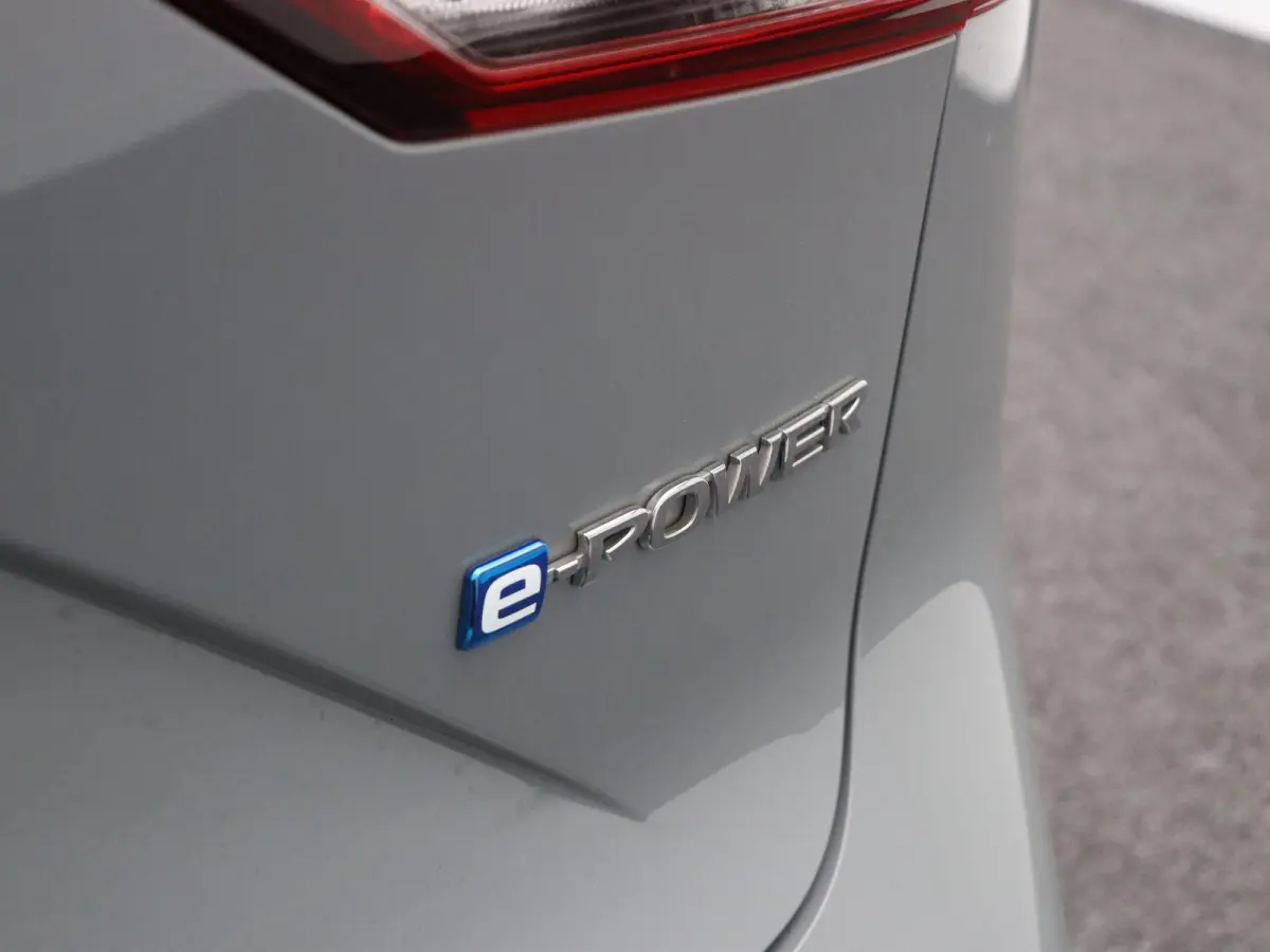1.5 e-Power N-Connecta | Rondomzicht Camera | Climate control |  Adaptieve cruise control | Navigatie | Panoramadak | Automatisch groot licht | Dab-radio |