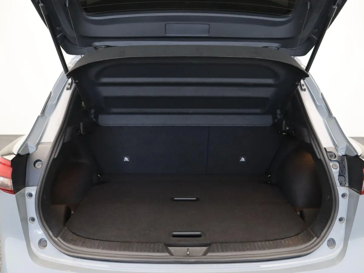 1.5 e-Power N-Connecta | Rondomzicht Camera | Climate control |  Adaptieve cruise control | Navigatie | Panoramadak | Automatisch groot licht | Dab-radio |
