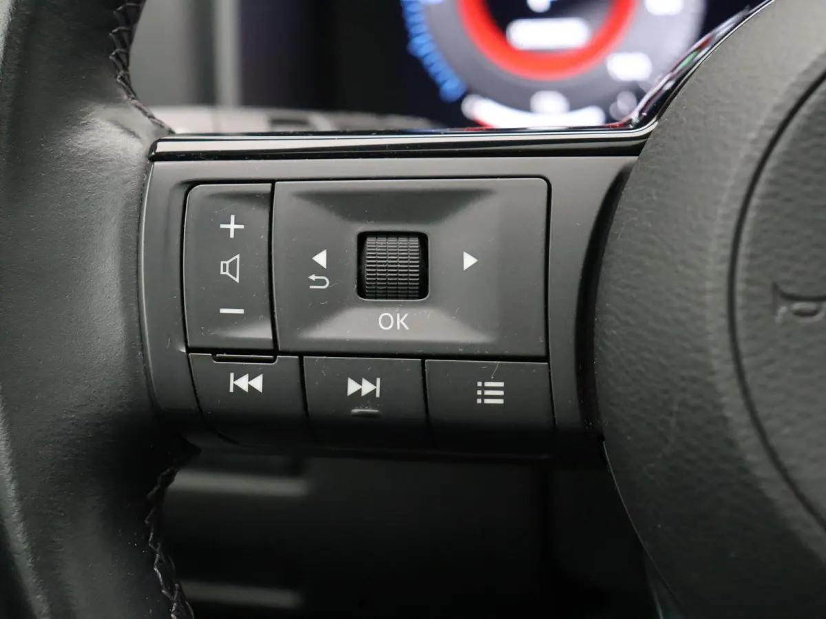 1.5 e-Power N-Connecta | Rondomzicht Camera | Climate control |  Adaptieve cruise control | Navigatie | Panoramadak | Automatisch groot licht | Dab-radio |