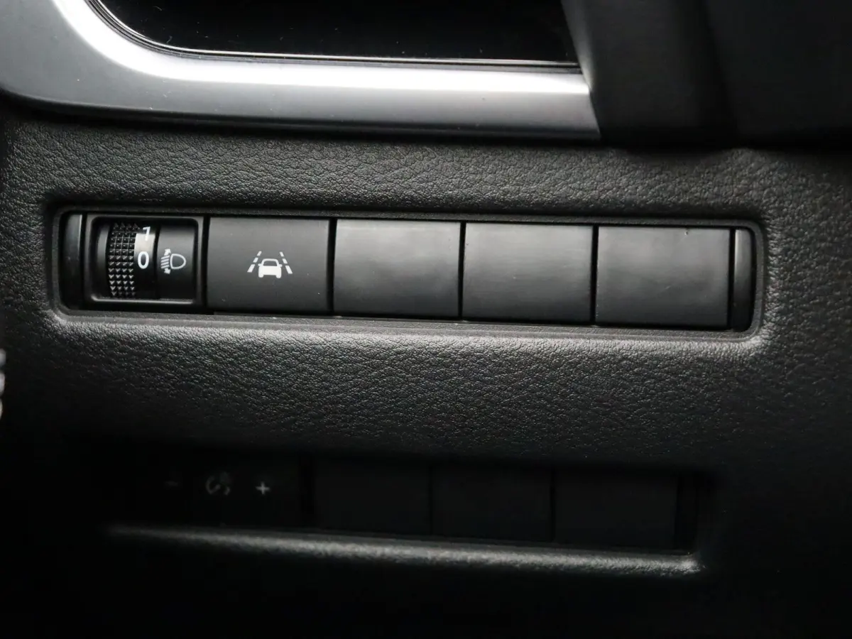 1.5 e-Power N-Connecta | Rondomzicht Camera | Climate control |  Adaptieve cruise control | Navigatie | Panoramadak | Automatisch groot licht | Dab-radio |