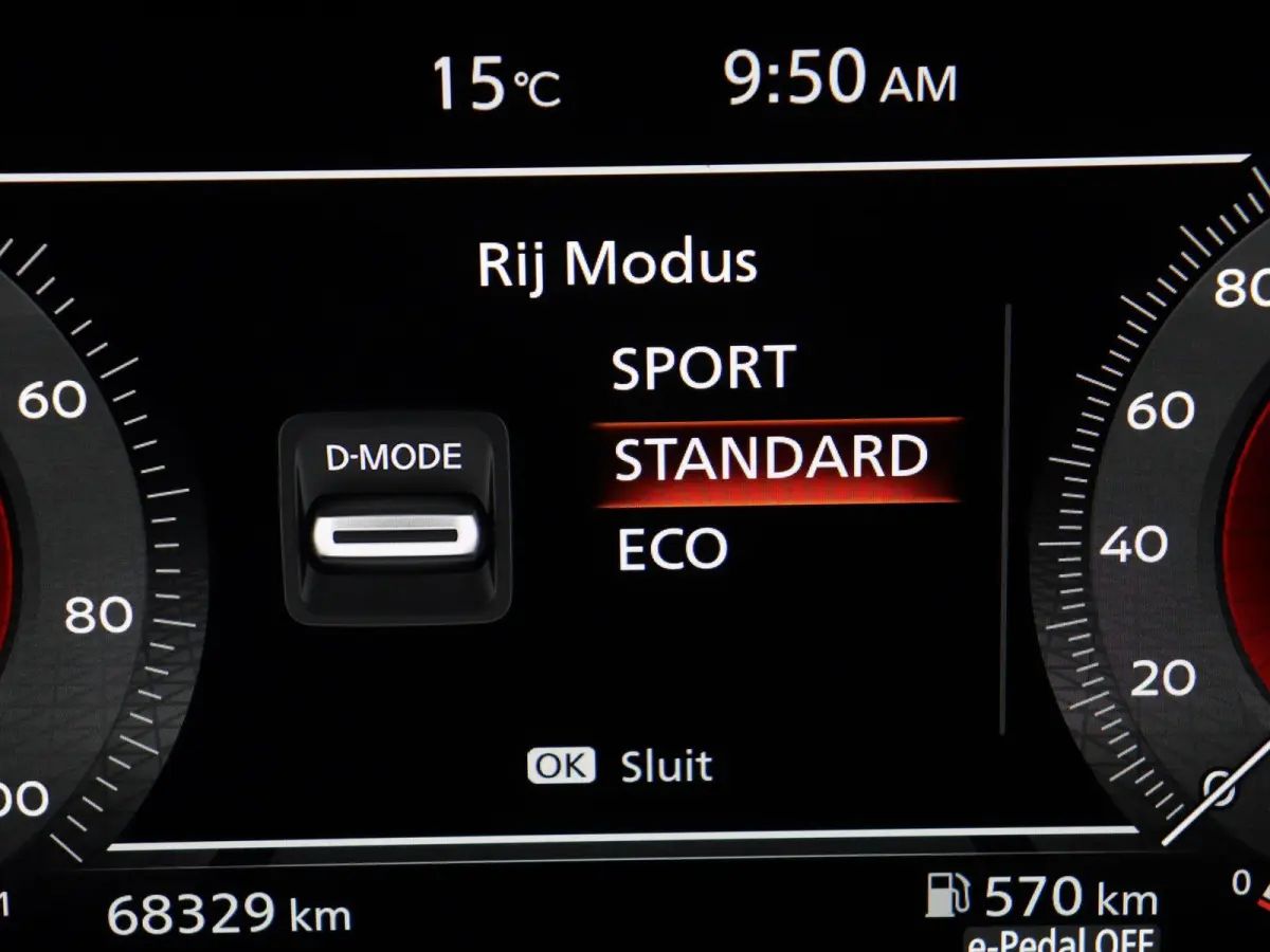 1.5 e-Power N-Connecta | Rondomzicht Camera | Climate control |  Adaptieve cruise control | Navigatie | Panoramadak | Automatisch groot licht | Dab-radio |