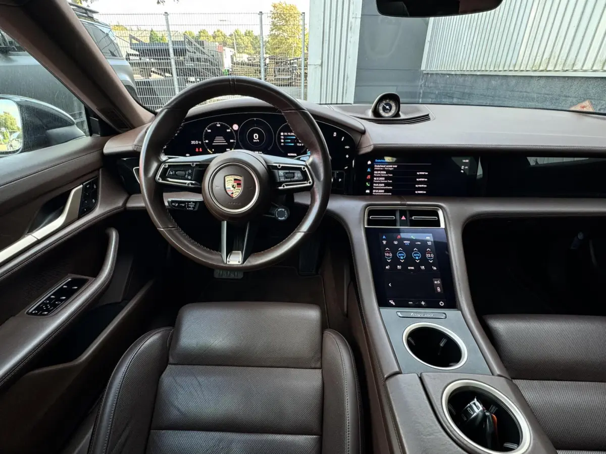 |Performance Battery Plus 93 kW|SOH 95%|Sport Chrono|Pano|Luchtvering|BOSE|HUD|Stoelventilatie|NL-auto