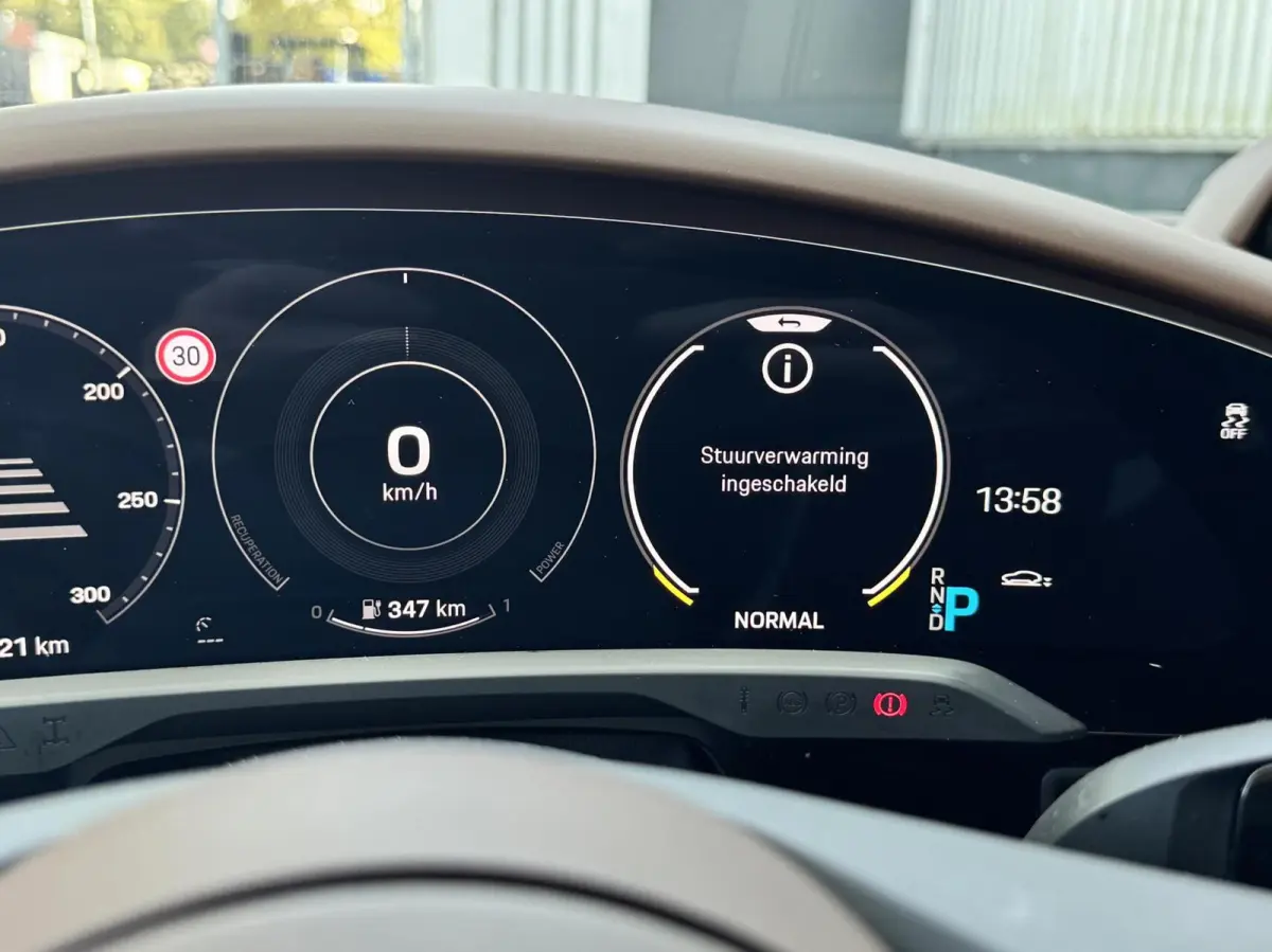 |Performance Battery Plus 93 kW|SOH 95%|Sport Chrono|Pano|Luchtvering|BOSE|HUD|Stoelventilatie|NL-auto