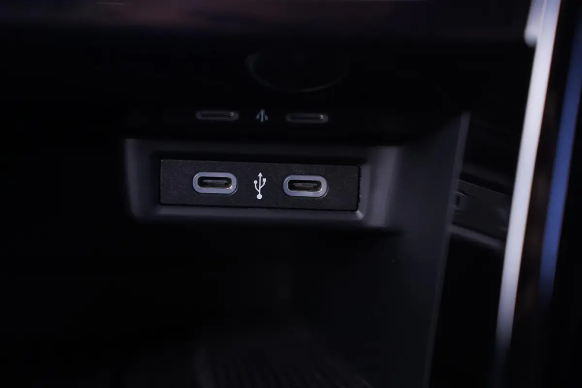 1.5 TSI R-Line Apple Carplay Panoramadak Privacy Glass LMV "18" Digital Display LED
