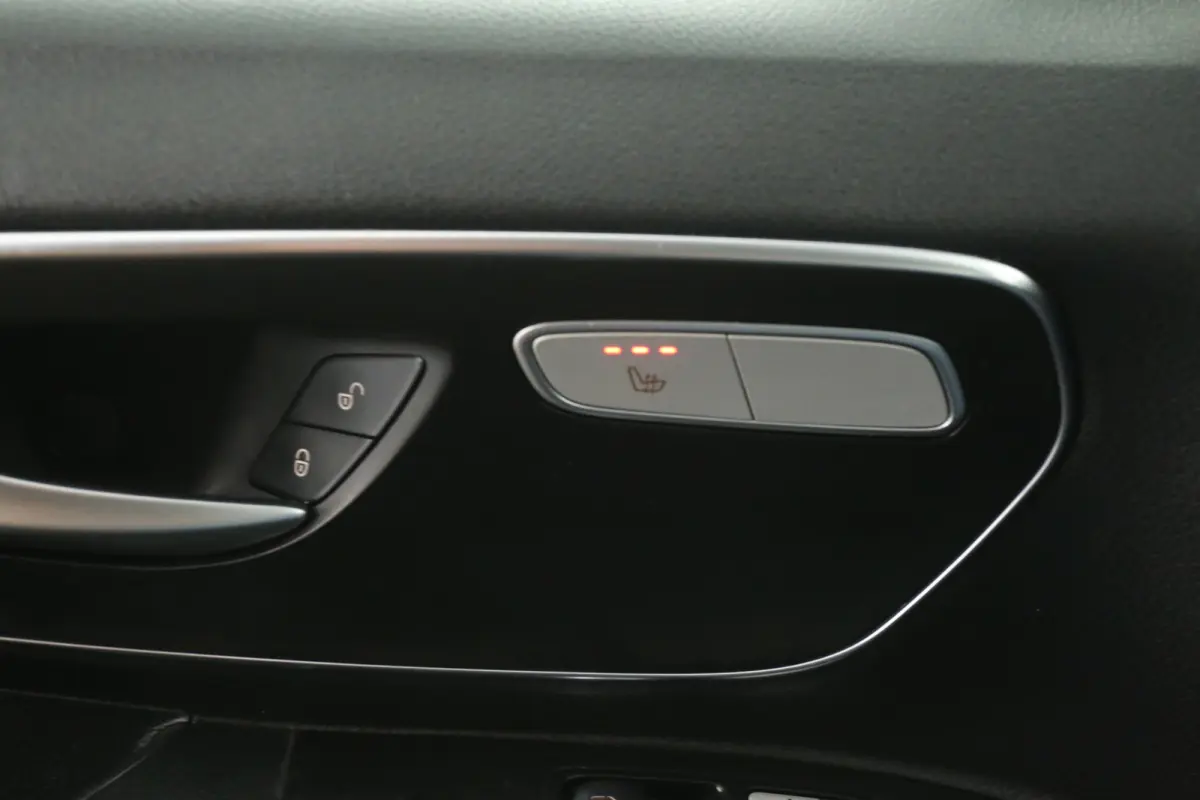 119 CDI | Marge | Automaat | Airco | Camera | Cruise | 3 Zits | Trekhaak | Carplay | Navi