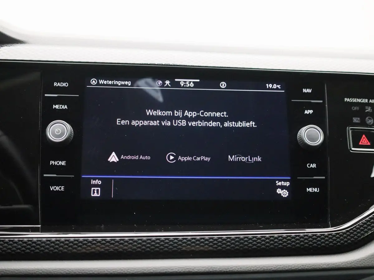 1.0 TSI Life | NAVIGATIE | DIGITAAL DASHBOARD | AIRCO | LMV | PARKEERSENSOREN | APPLE CARPLAY / ANDROID AUTO |