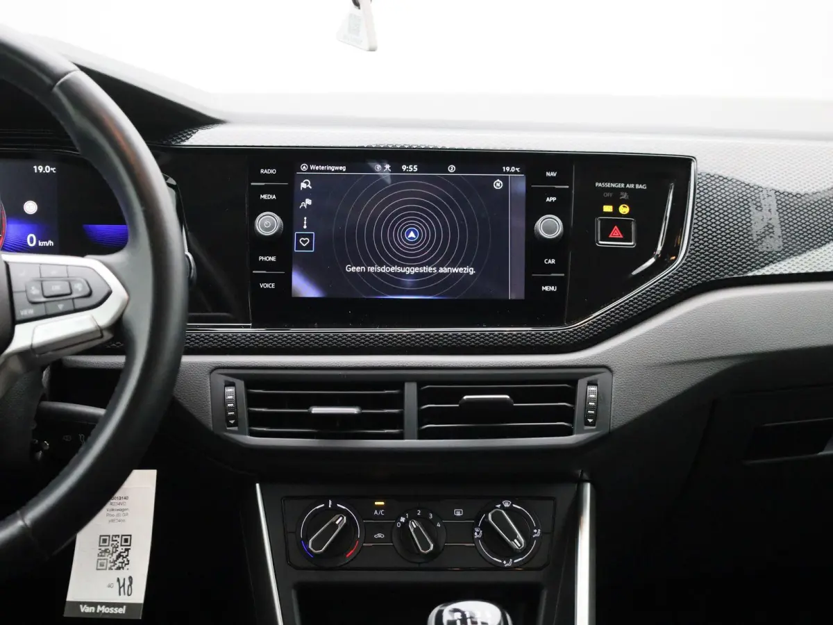 1.0 TSI Life | NAVIGATIE | DIGITAAL DASHBOARD | AIRCO | LMV | PARKEERSENSOREN | APPLE CARPLAY / ANDROID AUTO |