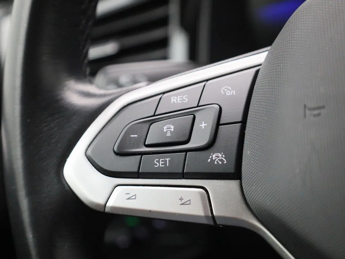 1.0 TSI Life | NAVIGATIE | DIGITAAL DASHBOARD | AIRCO | LMV | PARKEERSENSOREN | APPLE CARPLAY / ANDROID AUTO |