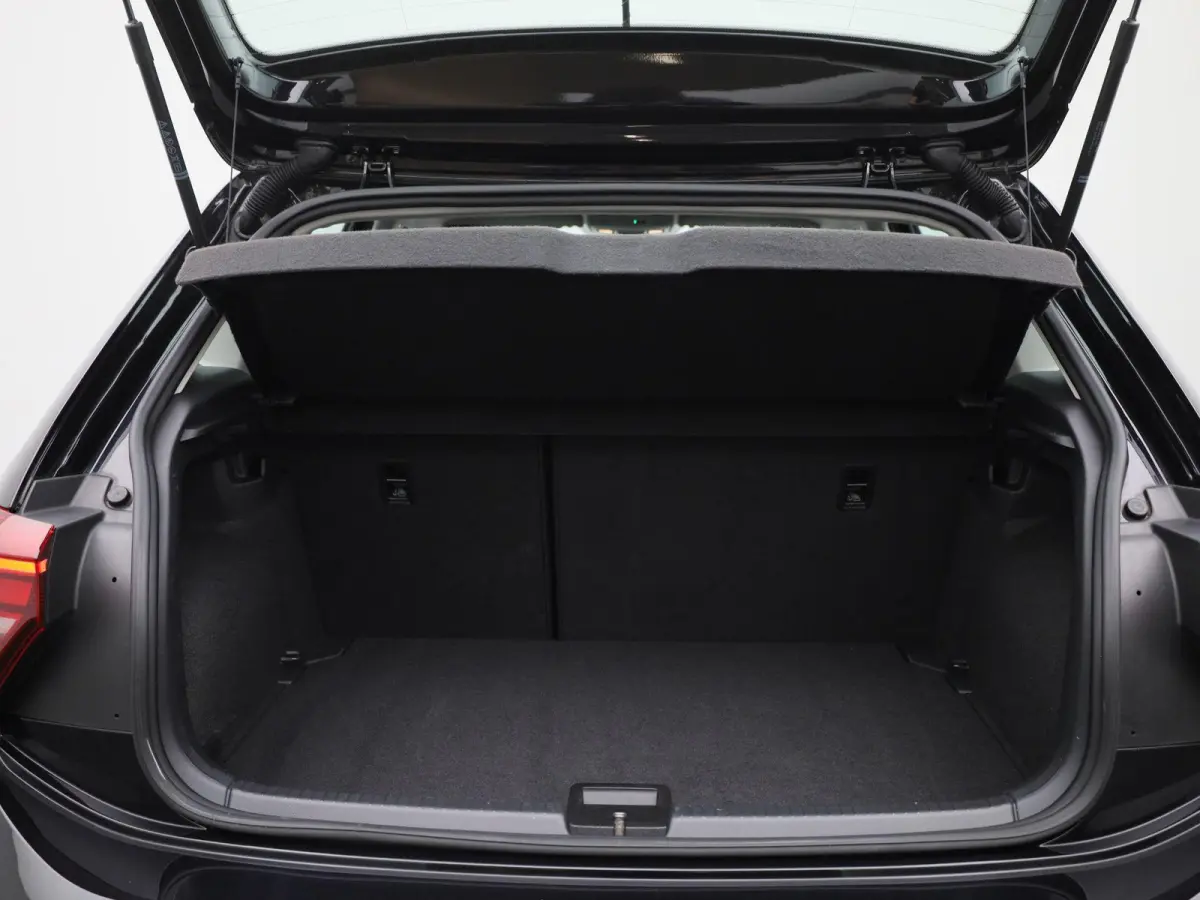 1.0 TSI Life | NAVIGATIE | DIGITAAL DASHBOARD | AIRCO | LMV | PARKEERSENSOREN | APPLE CARPLAY / ANDROID AUTO |