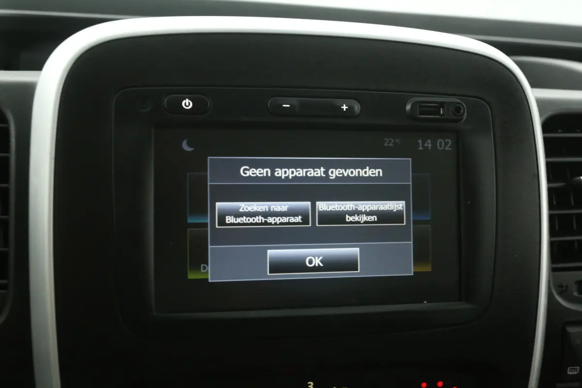 2.0 dCi L2H1 | Airco | Cruise | Camera | Carplay | 3 Zits | Trekhaak | Navi | Parkeersens.