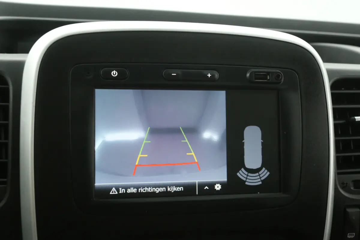 2.0 dCi L2H1 | Airco | Cruise | Camera | Carplay | 3 Zits | Trekhaak | Navi | Parkeersens.