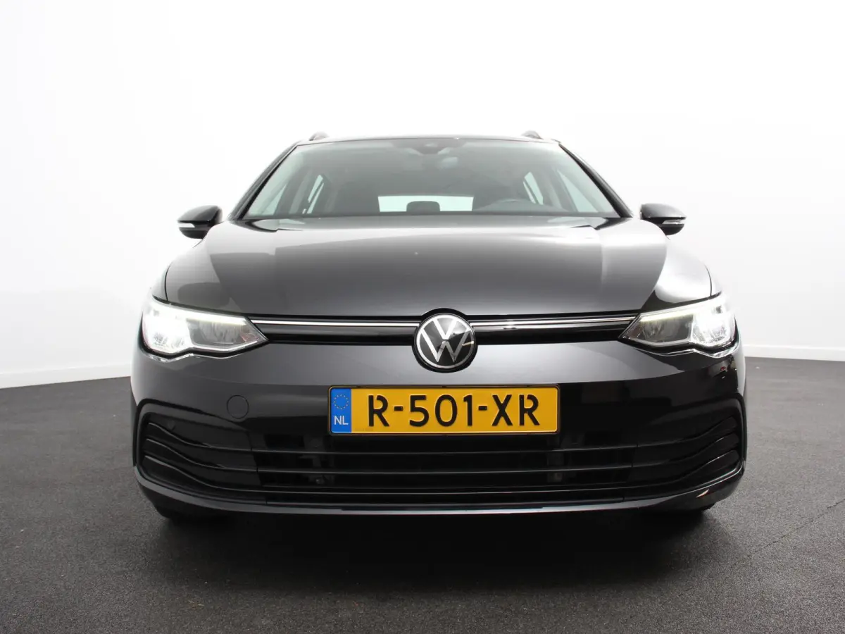 1.0 TSI 110pk Life Digitale Cockpit  Sfeerverlichting Cruise Control Climate Control Parkeer sensoren Navigatie Apple Carplay/Android Auto  Keyless start
