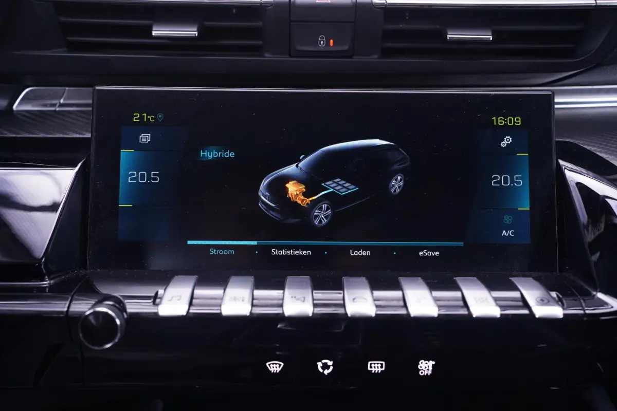 1.6 HYbrid Active Pack Business SOH 96% automaat Camera DAB-ontvangst Clima Cruise Navi PDC v+a Apple Carplay Led-verlichting Digi-cockpit 17"-lmv