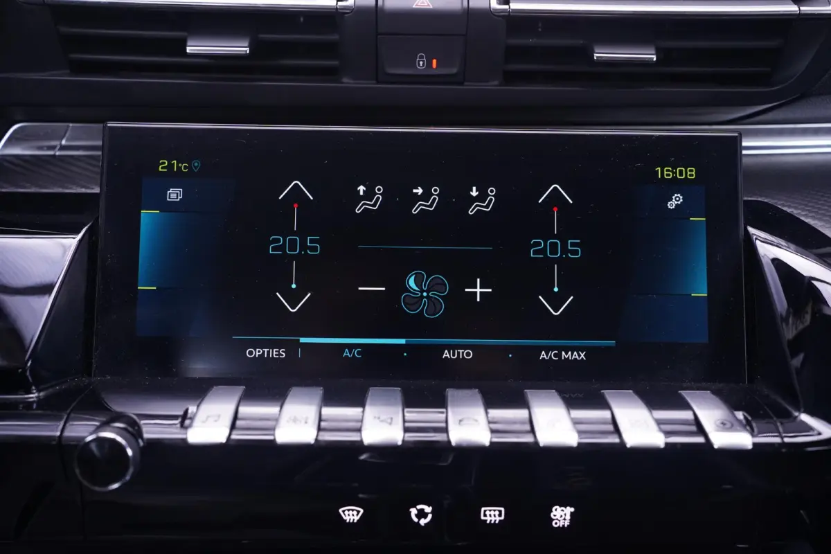 1.6 HYbrid Active Pack Business SOH 96% automaat Camera DAB-ontvangst Clima Cruise Navi PDC v+a Apple Carplay Led-verlichting Digi-cockpit 17"-lmv