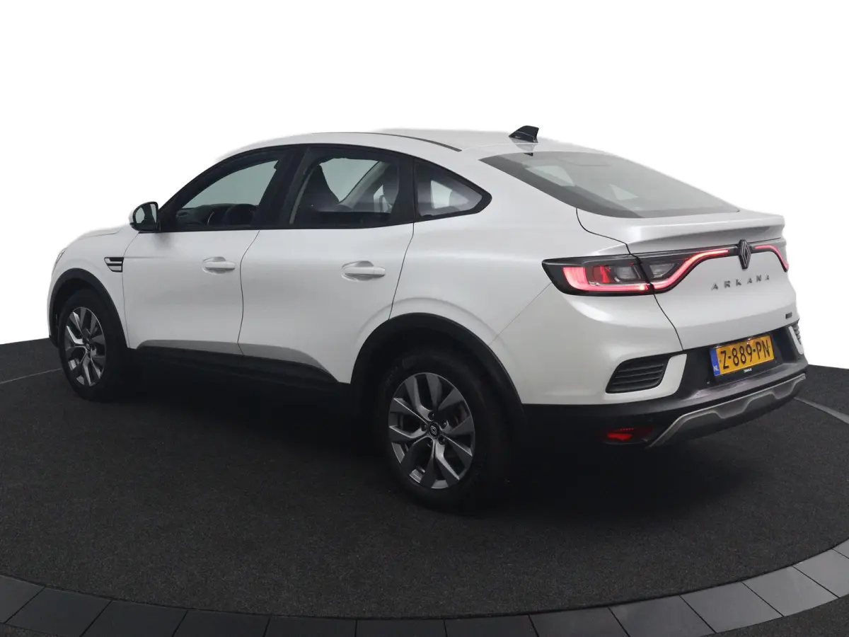 evolution E-Tech full hybrid 145 | Navigatie | Achteruitrijcamera |