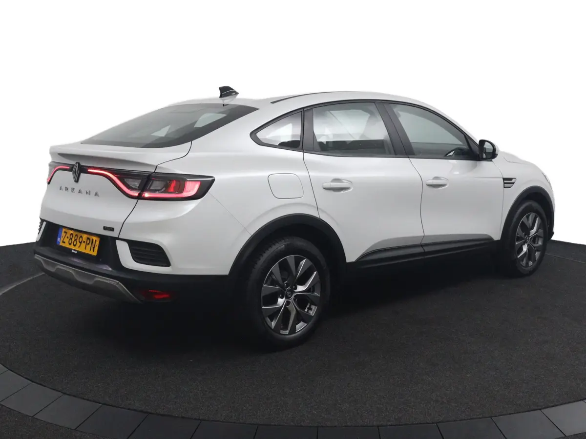 evolution E-Tech full hybrid 145 | Navigatie | Achteruitrijcamera |