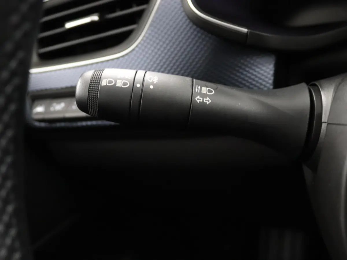 evolution E-Tech full hybrid 145 | Navigatie | Achteruitrijcamera |