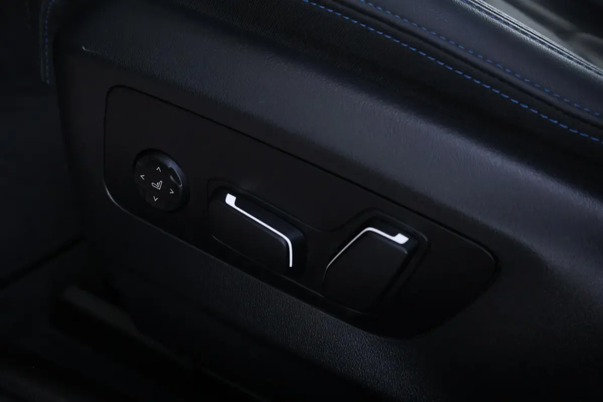 eDrive40 M Sport Edition 84 kWh | SoH 99% | M-Sport Pakket | Trekhaak | Leder | Elektr. Stoelen | Stoelverwarming | Head-Up | Harman Kardon | Active Cruise |