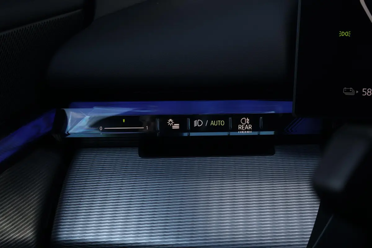 eDrive40 M Sport Edition 84 kWh | SoH 99% | M-Sport Pakket | Trekhaak | Leder | Elektr. Stoelen | Stoelverwarming | Head-Up | Harman Kardon | Active Cruise |