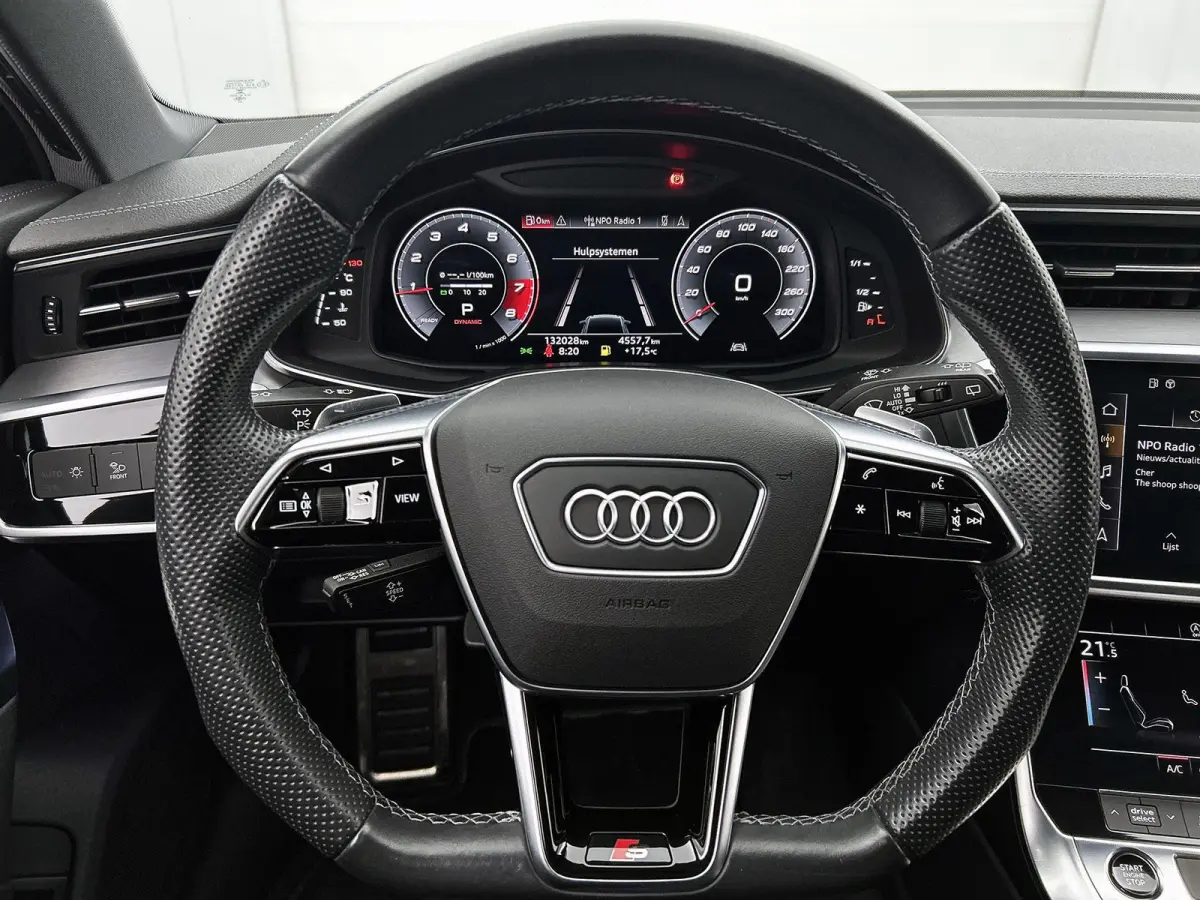 45 TFSI S Edition | APPLE CARPLAY | ANDROID AUTO | S-LINE | ACHTERUITRIJCAMERA | PARKEERSENSOREN | ELEKTRISCHE ACHTERKLEP | NAVIGATIE | ELEKTRISCHE STOELEN | MEMORY | CRUISE CONTROL | DIGITA