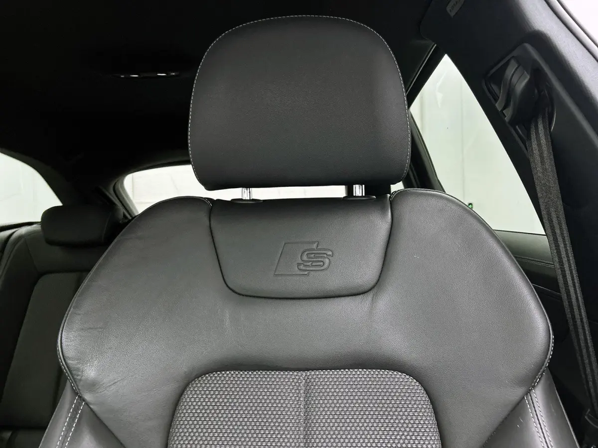 45 TFSI S Edition | APPLE CARPLAY | ANDROID AUTO | S-LINE | ACHTERUITRIJCAMERA | PARKEERSENSOREN | ELEKTRISCHE ACHTERKLEP | NAVIGATIE | ELEKTRISCHE STOELEN | MEMORY | CRUISE CONTROL | DIGITA