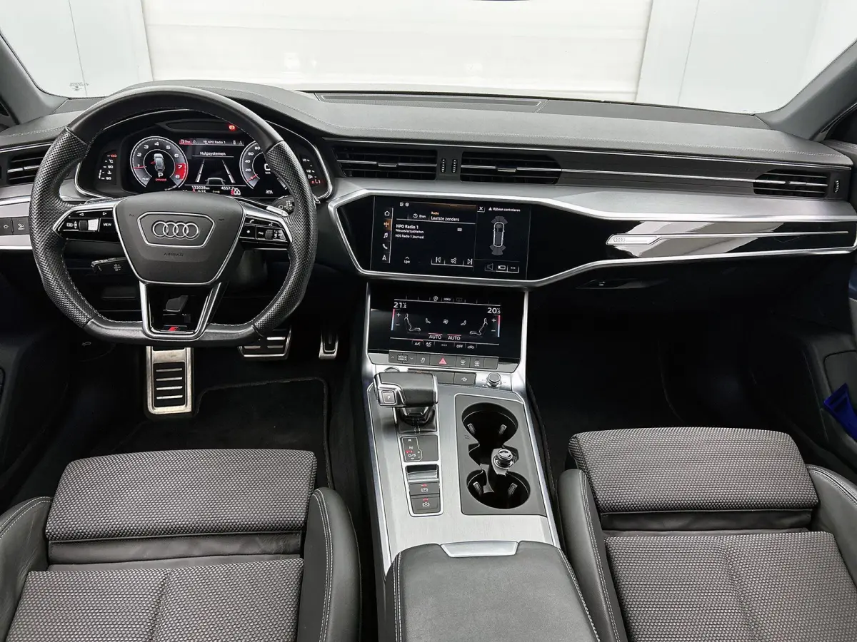 45 TFSI S Edition | APPLE CARPLAY | ANDROID AUTO | S-LINE | ACHTERUITRIJCAMERA | PARKEERSENSOREN | ELEKTRISCHE ACHTERKLEP | NAVIGATIE | ELEKTRISCHE STOELEN | MEMORY | CRUISE CONTROL | DIGITA