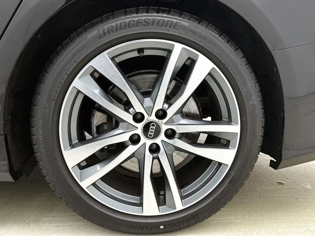45 TFSI S Edition | APPLE CARPLAY | ANDROID AUTO | S-LINE | ACHTERUITRIJCAMERA | PARKEERSENSOREN | ELEKTRISCHE ACHTERKLEP | NAVIGATIE | ELEKTRISCHE STOELEN | MEMORY | CRUISE CONTROL | DIGITA