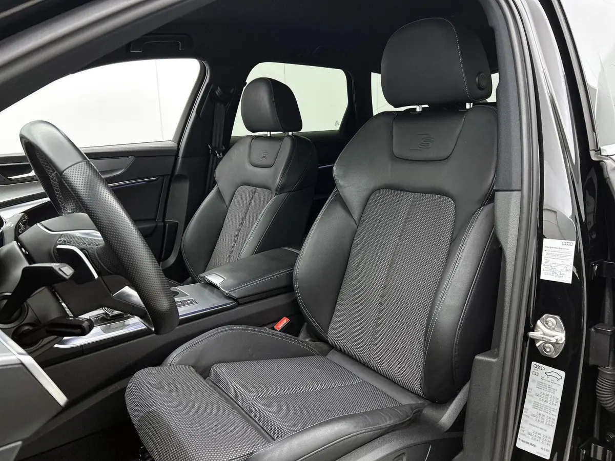 45 TFSI S Edition | APPLE CARPLAY | ANDROID AUTO | S-LINE | ACHTERUITRIJCAMERA | PARKEERSENSOREN | ELEKTRISCHE ACHTERKLEP | NAVIGATIE | ELEKTRISCHE STOELEN | MEMORY | CRUISE CONTROL | DIGITA