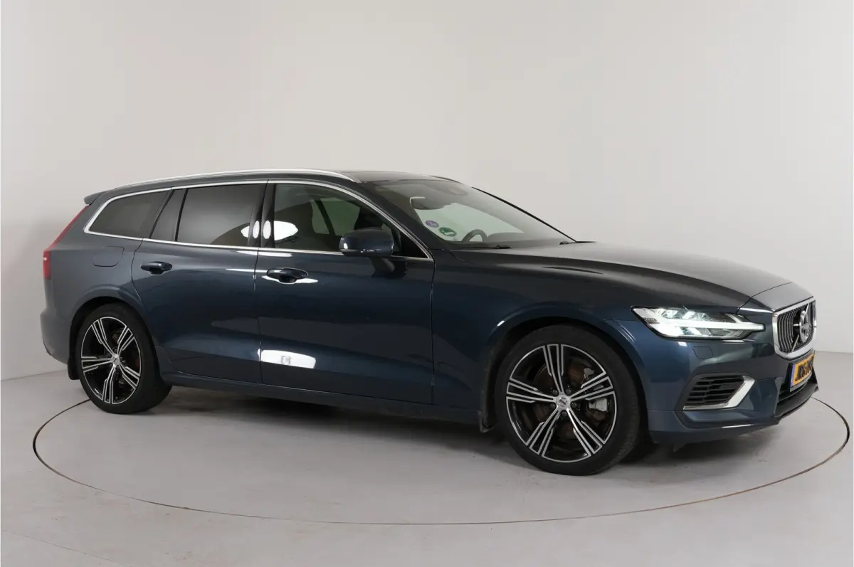 2.0 T8 Recharge 456 pk PHEV Plus Bright AWD | SOH 96% | Pano | Adaptive Cruise | Stoelverw. | HK/DAB+ | El. achterklep | El. stl. verst. | Parkeerss. |
