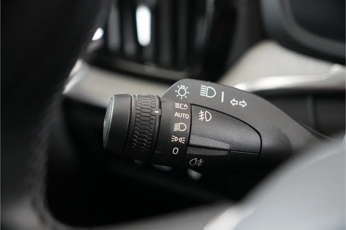 2.0 T8 Recharge 456 pk PHEV Plus Bright AWD | SOH 96% | Pano | Adaptive Cruise | Stoelverw. | HK/DAB+ | El. achterklep | El. stl. verst. | Parkeerss. |
