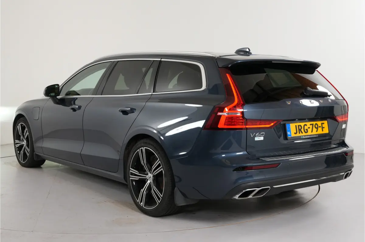 2.0 T8 Recharge 456 pk PHEV Plus Bright AWD | SOH 96% | Pano | Adaptive Cruise | Stoelverw. | HK/DAB+ | El. achterklep | El. stl. verst. | Parkeerss. |