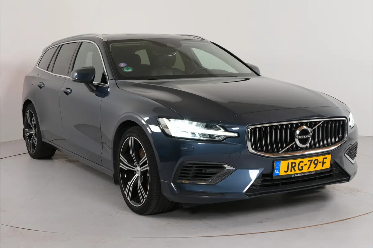 2.0 T8 Recharge 456 pk PHEV Plus Bright AWD | SOH 96% | Pano | Adaptive Cruise | Stoelverw. | HK/DAB+ | El. achterklep | El. stl. verst. | Parkeerss. |