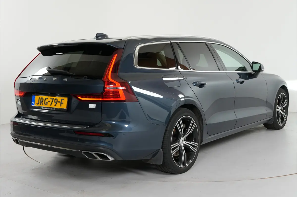 2.0 T8 Recharge 456 pk PHEV Plus Bright AWD | SOH 96% | Pano | Adaptive Cruise | Stoelverw. | HK/DAB+ | El. achterklep | El. stl. verst. | Parkeerss. |