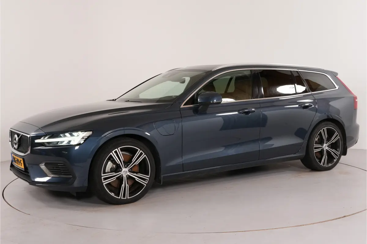 2.0 T8 Recharge 456 pk PHEV Plus Bright AWD | SOH 96% | Pano | Adaptive Cruise | Stoelverw. | HK/DAB+ | El. achterklep | El. stl. verst. | Parkeerss. |